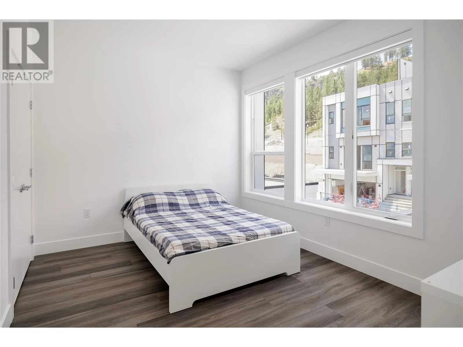 2100 Campbell Road Unit# 160