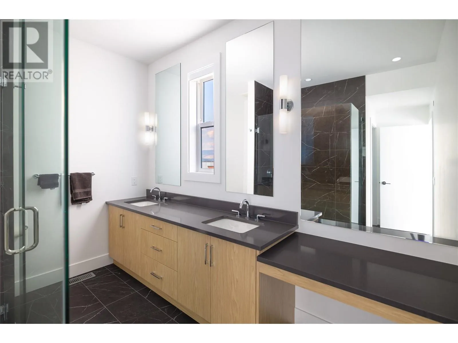 2100 Campbell Road Unit# 160