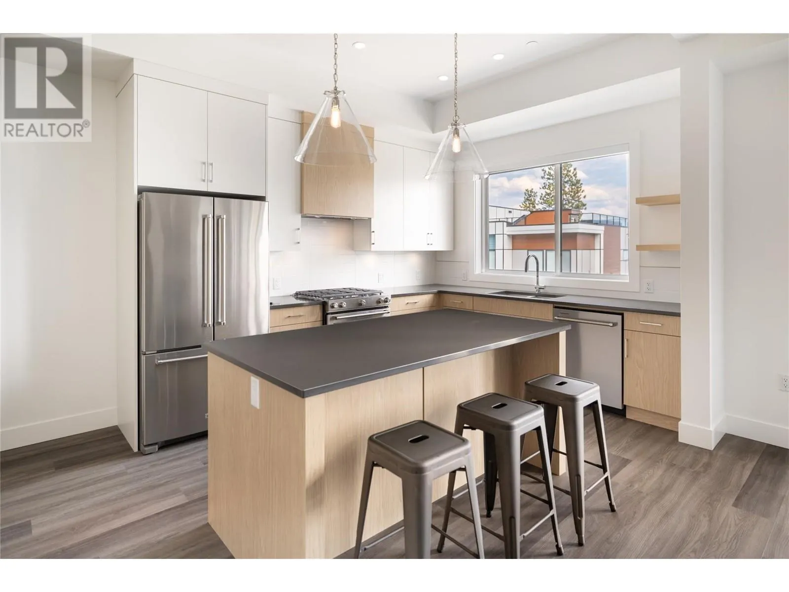 2100 Campbell Road Unit# 160