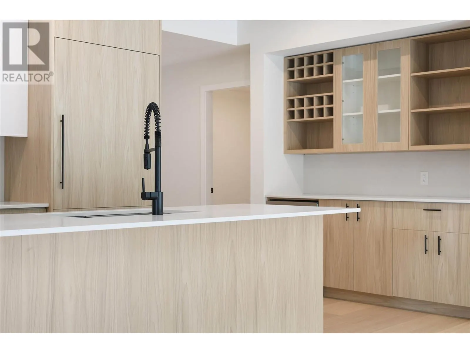 9654 Benchland Drive Unit# 404
