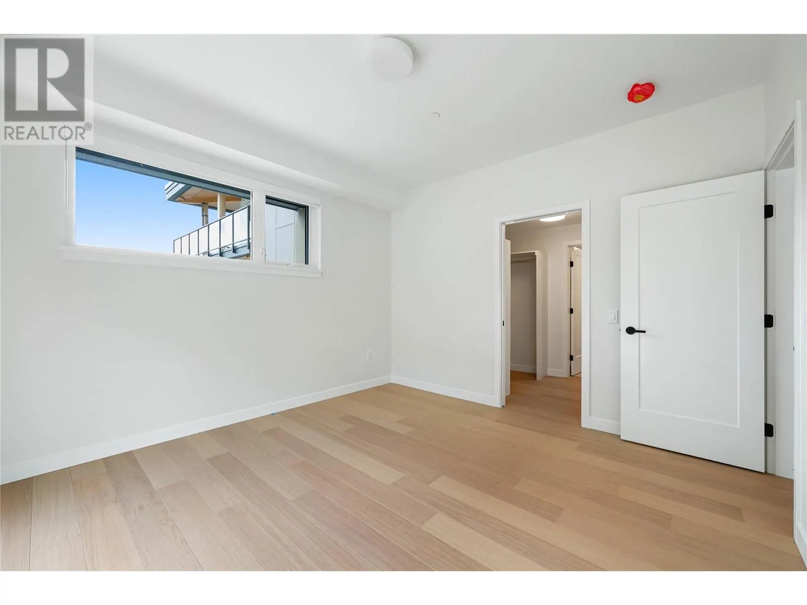 9654 Benchland Drive Unit# 404