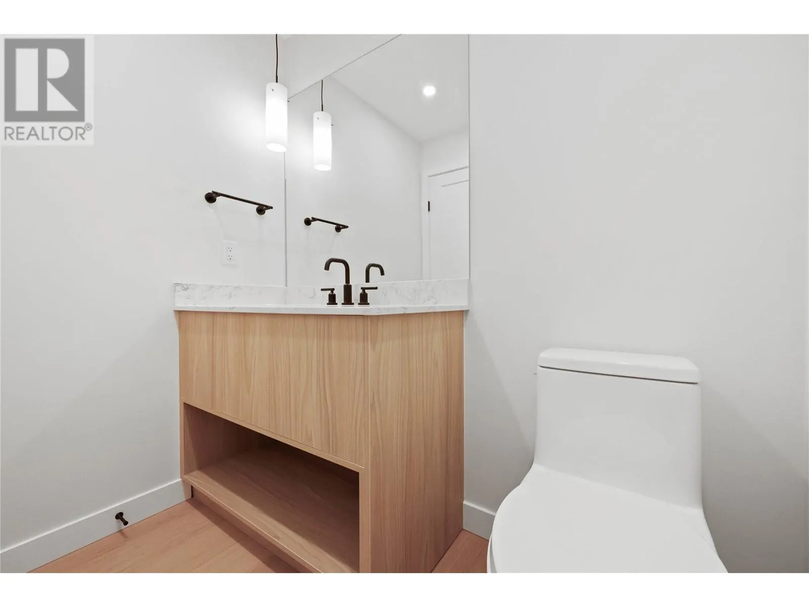 9654 Benchland Drive Unit# 404