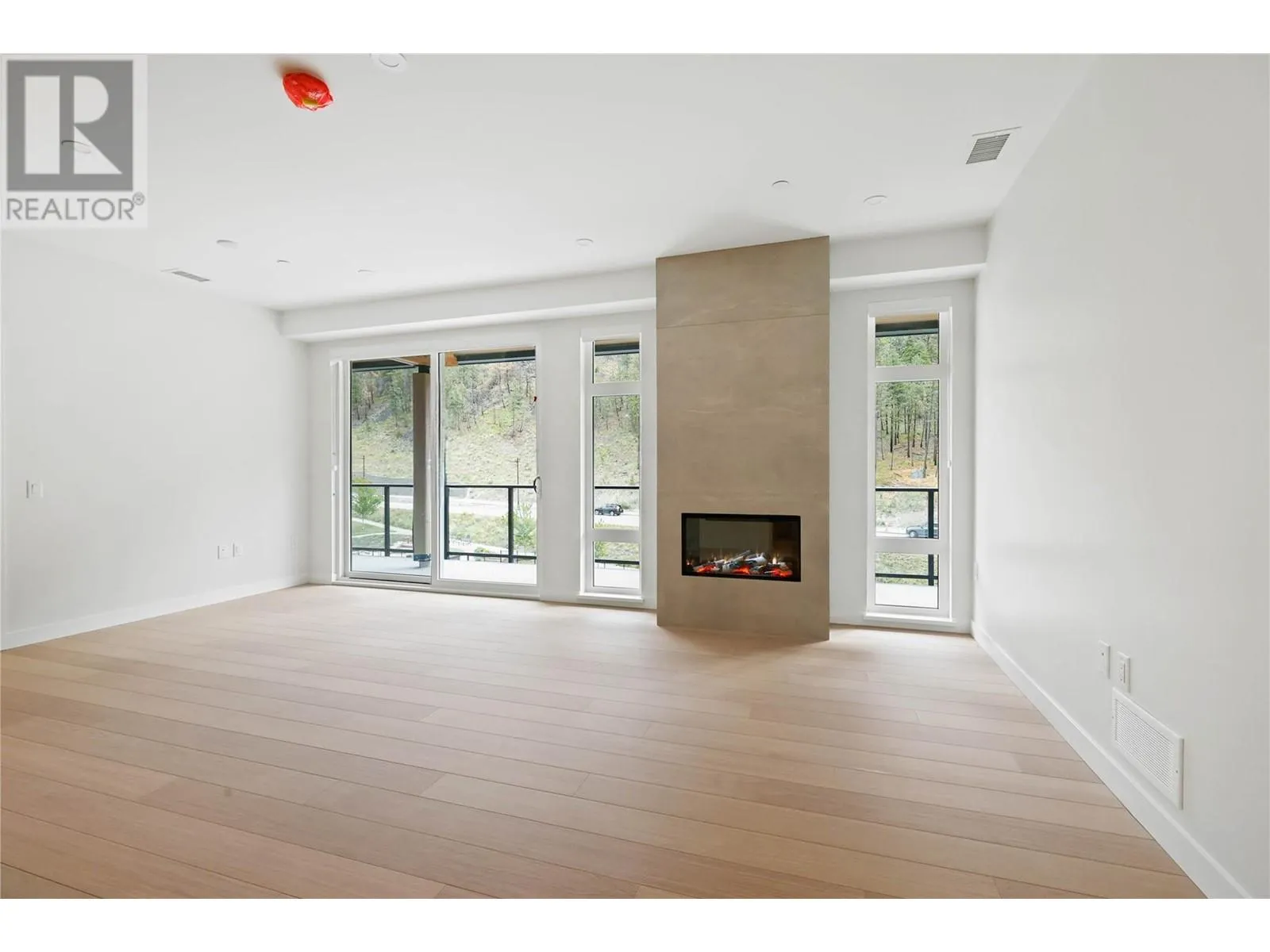 9654 Benchland Drive Unit# 404