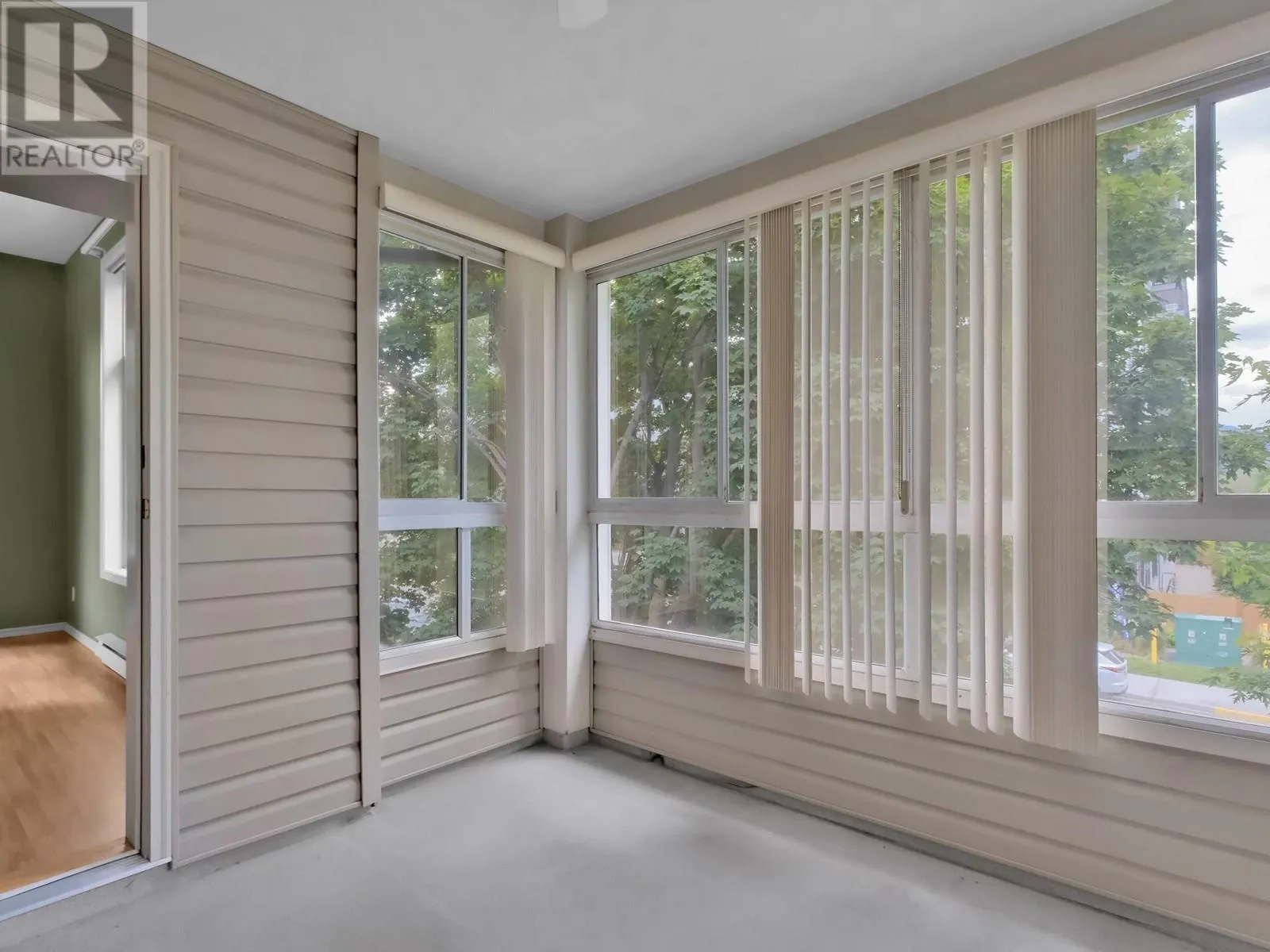 555 Houghton Road Unit# 218