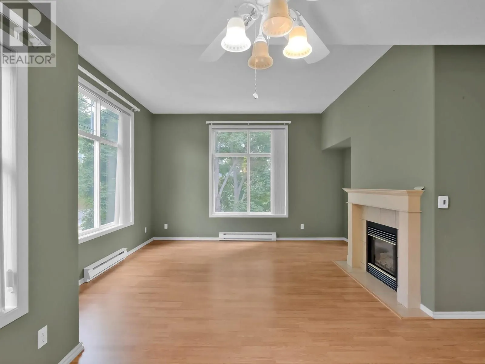 555 Houghton Road Unit# 218