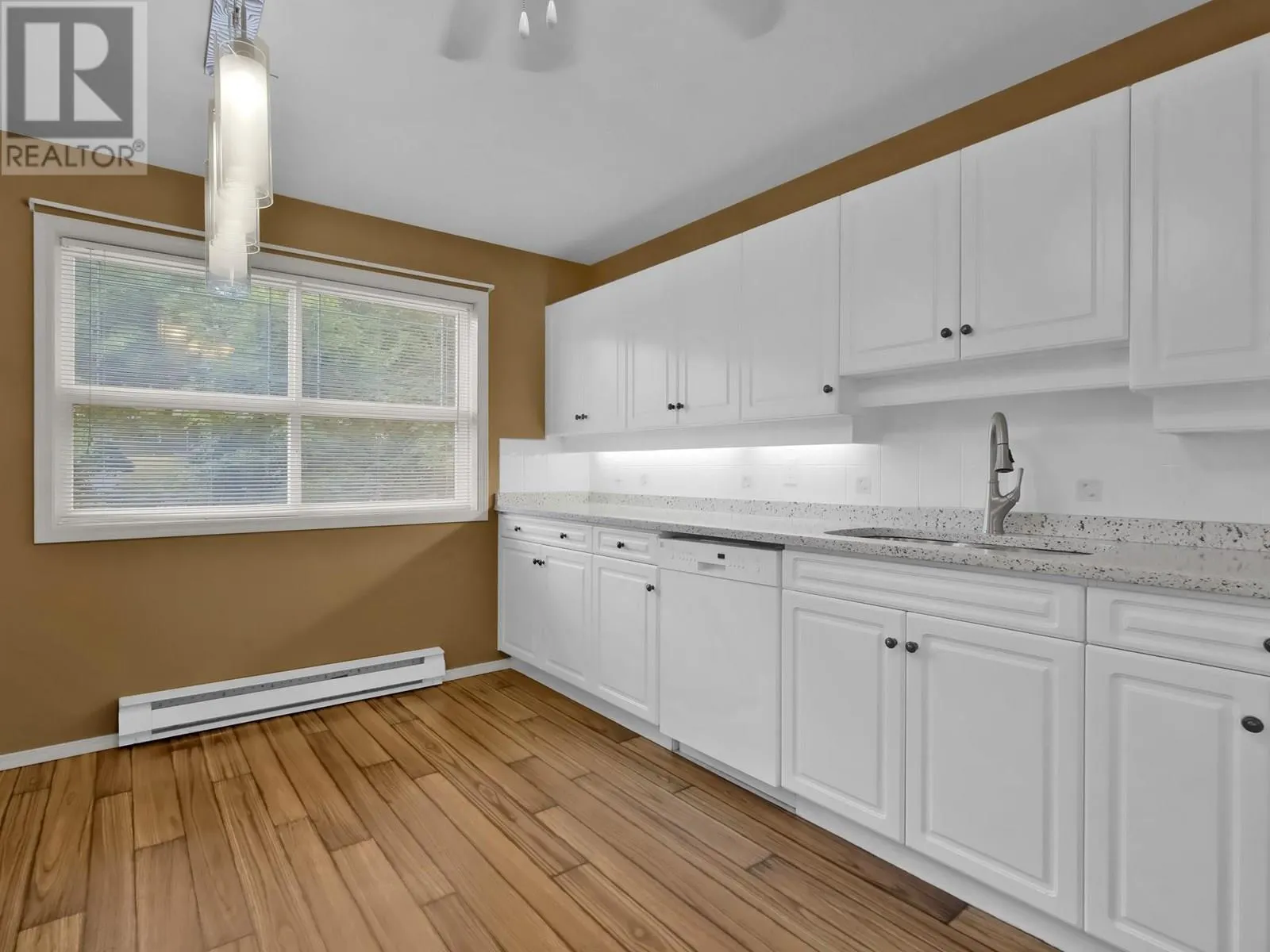 555 Houghton Road Unit# 218
