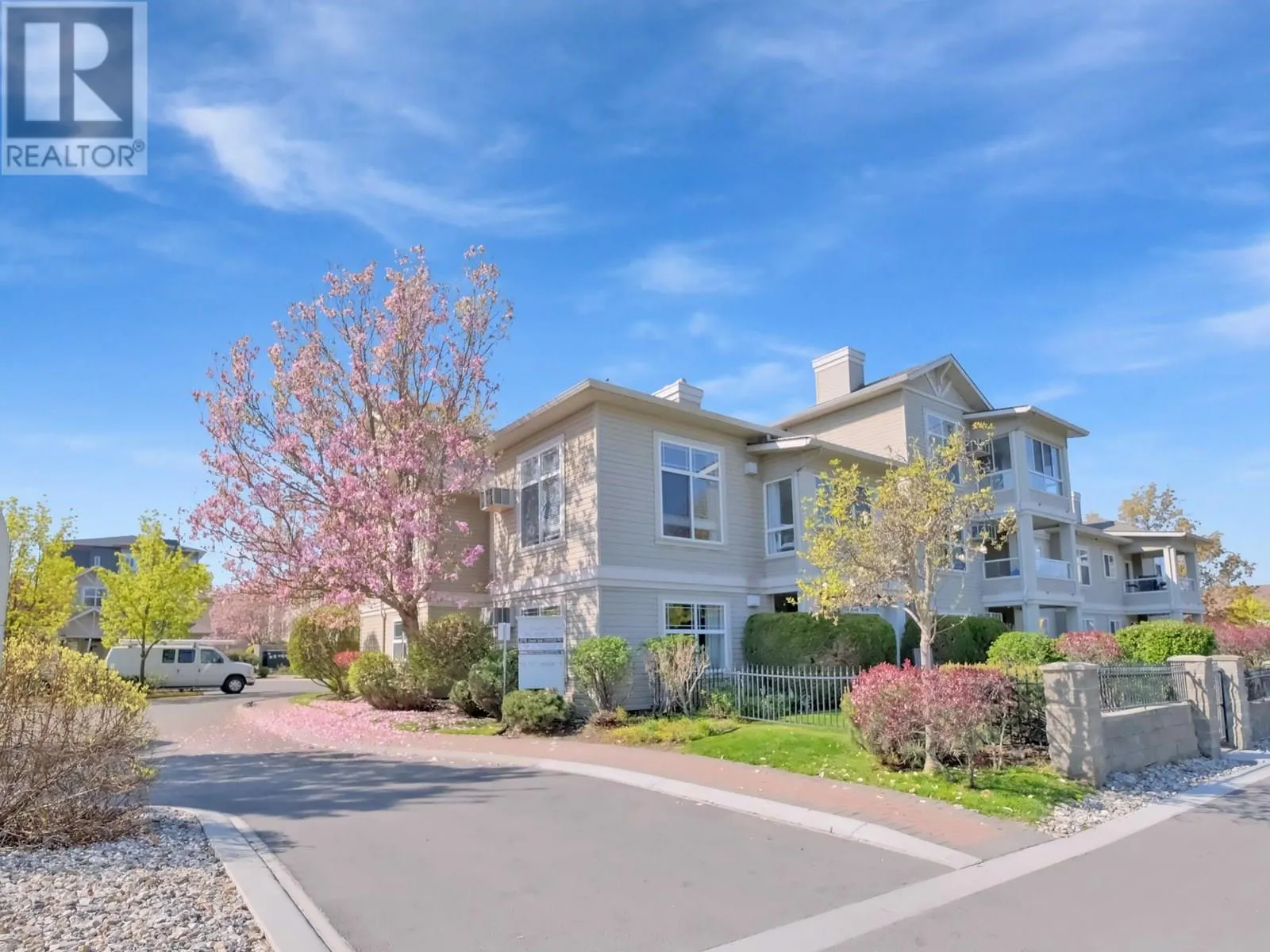 555 Houghton Road Unit# 218