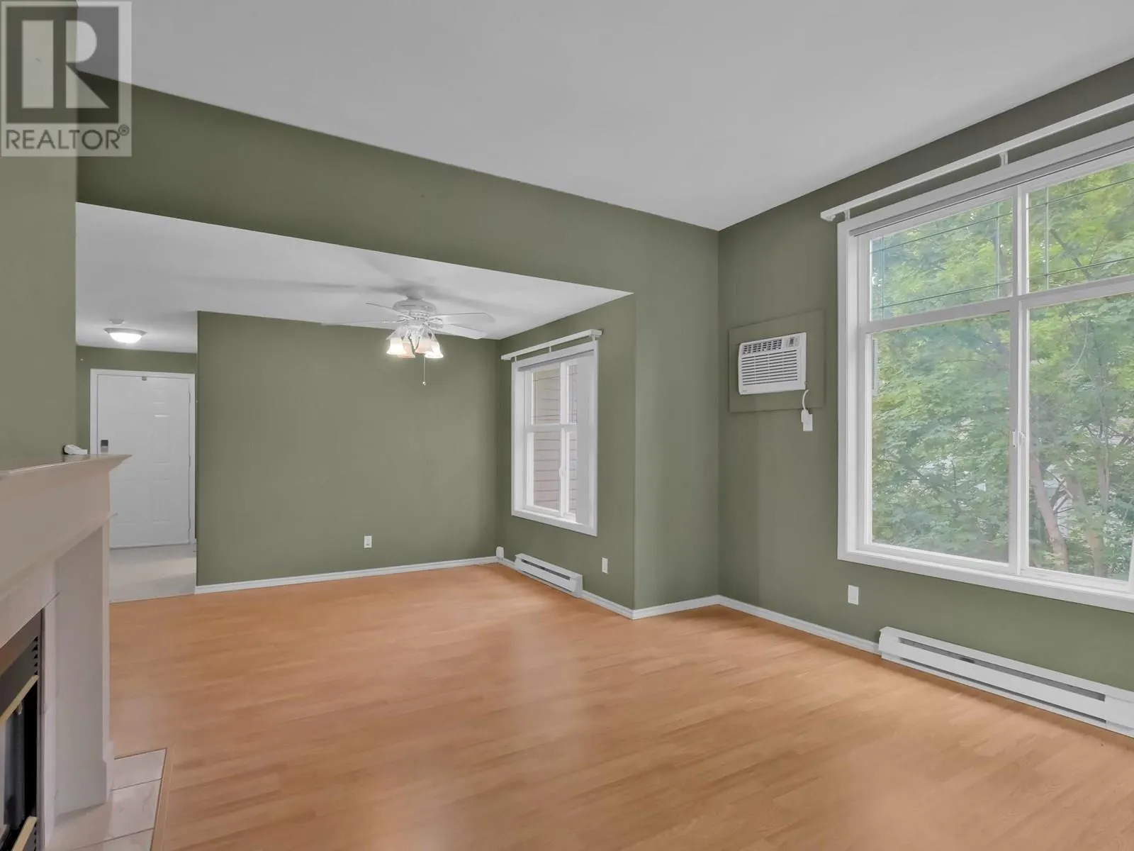 555 Houghton Road Unit# 218