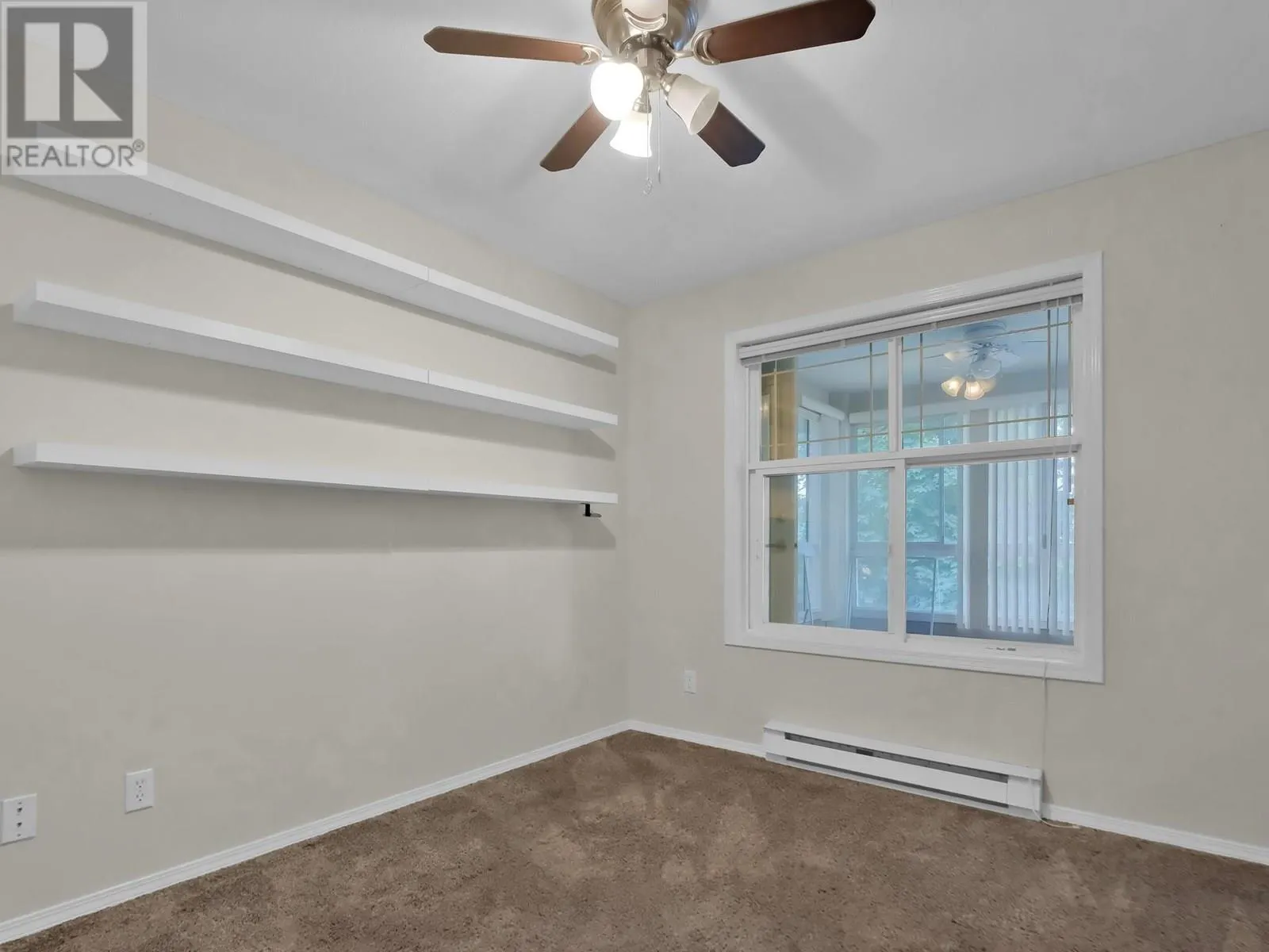 555 Houghton Road Unit# 218