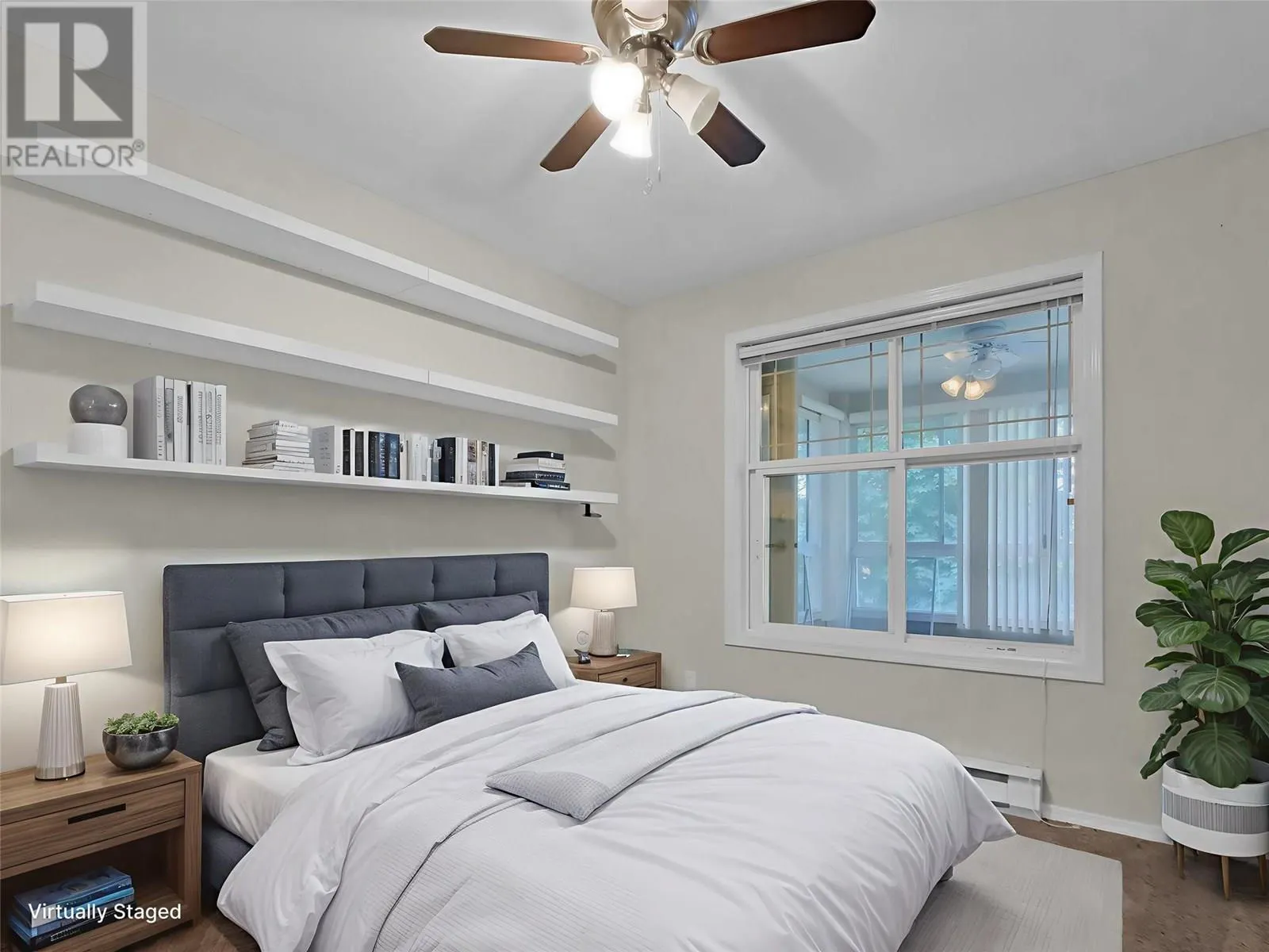 555 Houghton Road Unit# 218