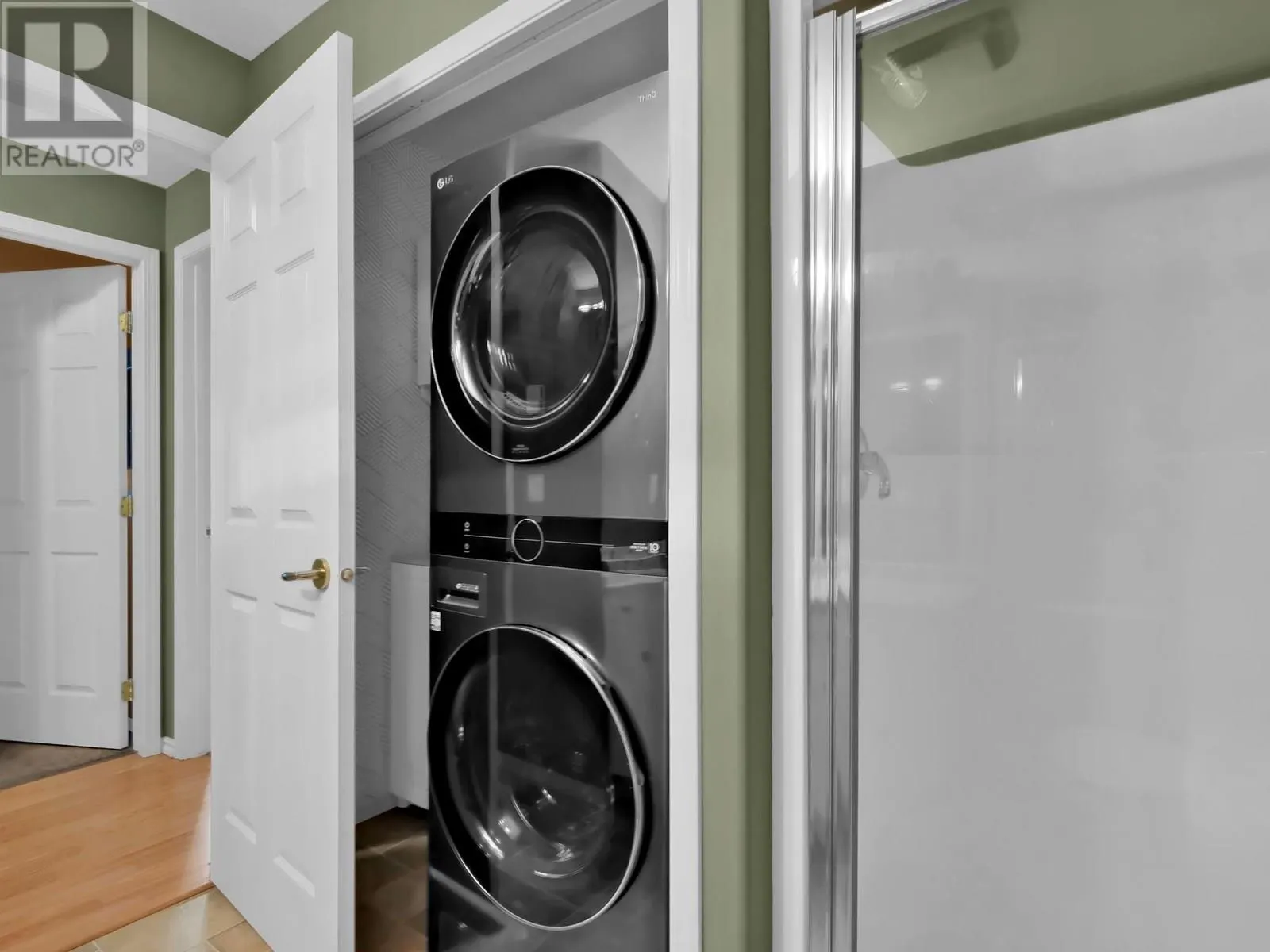555 Houghton Road Unit# 218