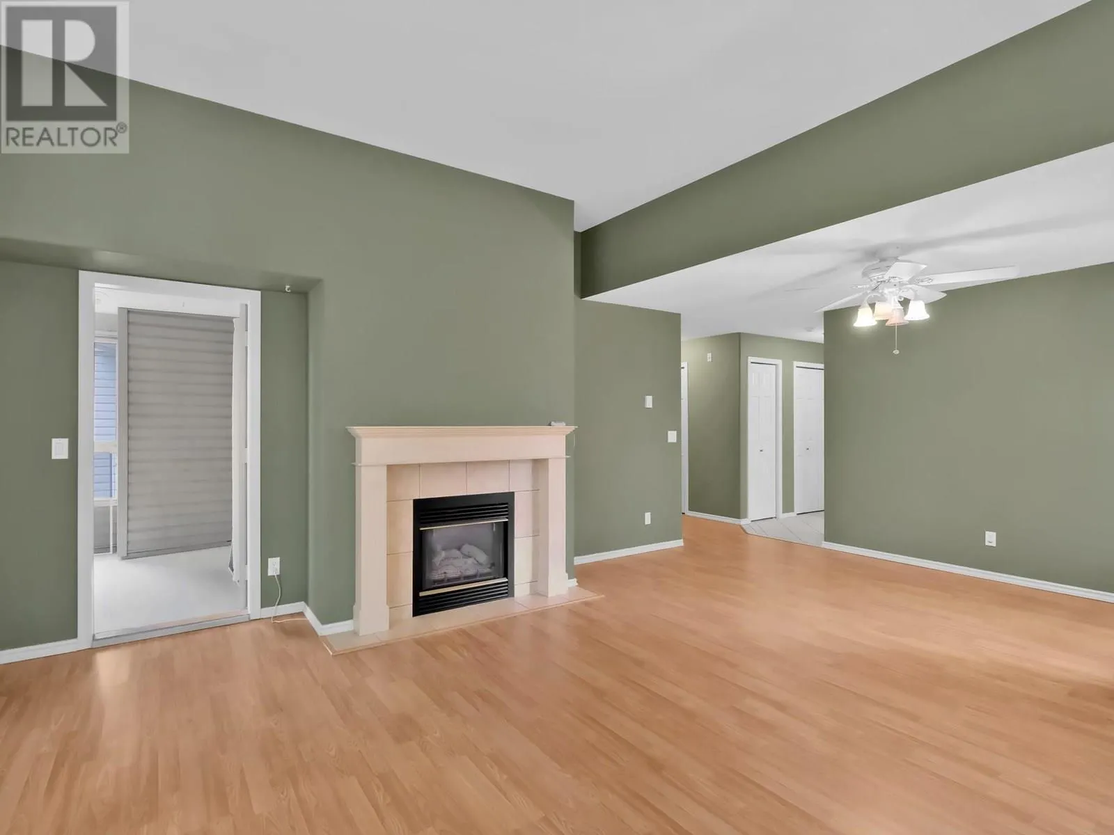 555 Houghton Road Unit# 218