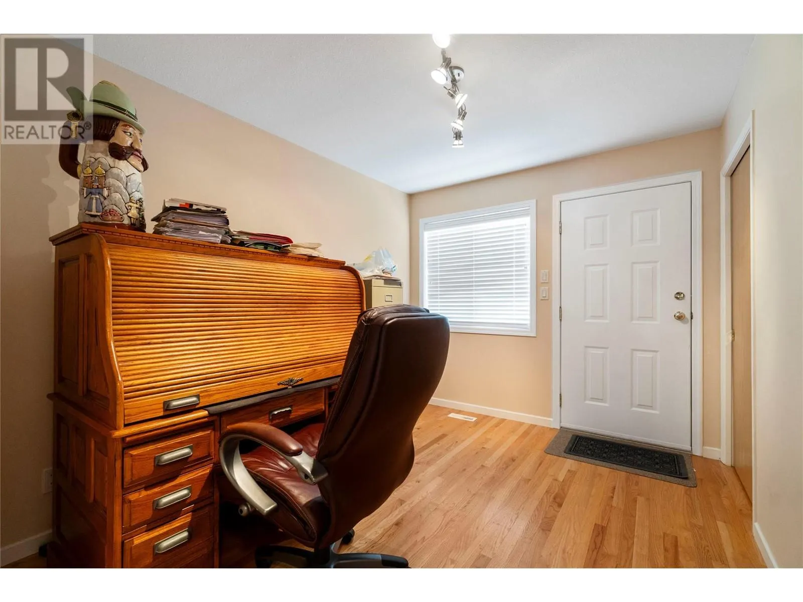 2143 Pleasant Dale Road W