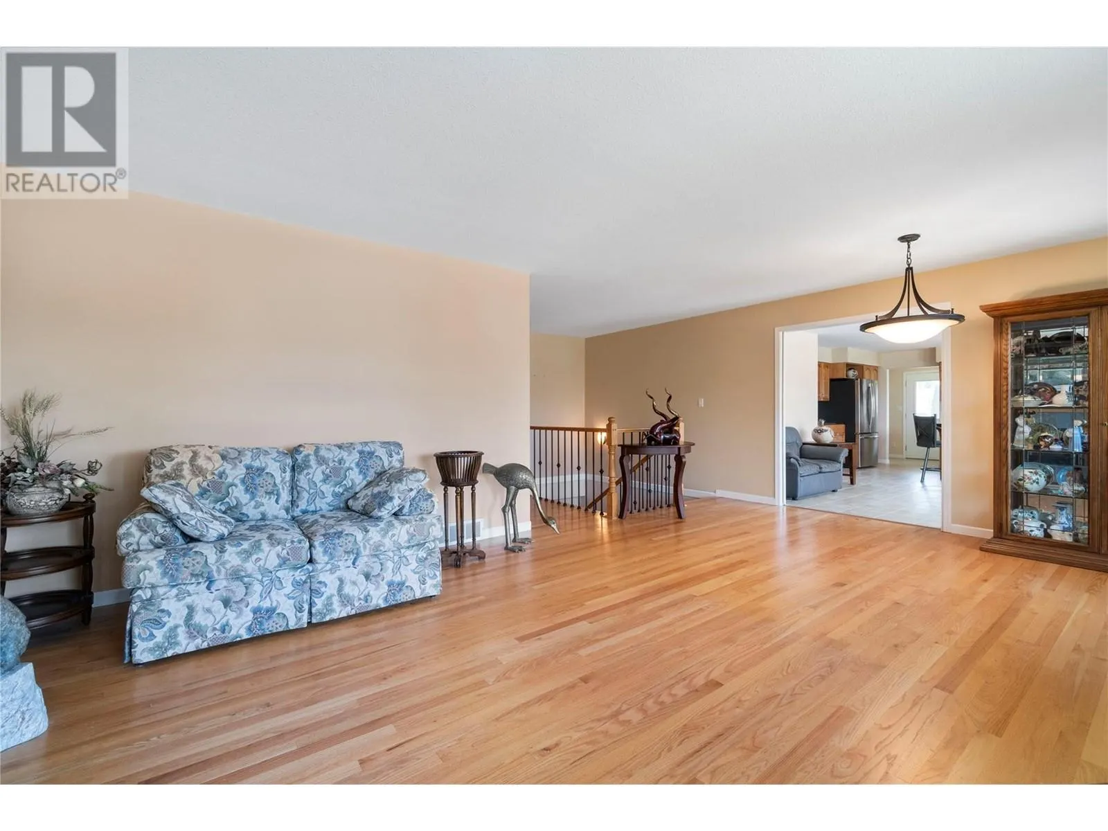 2143 Pleasant Dale Road W
