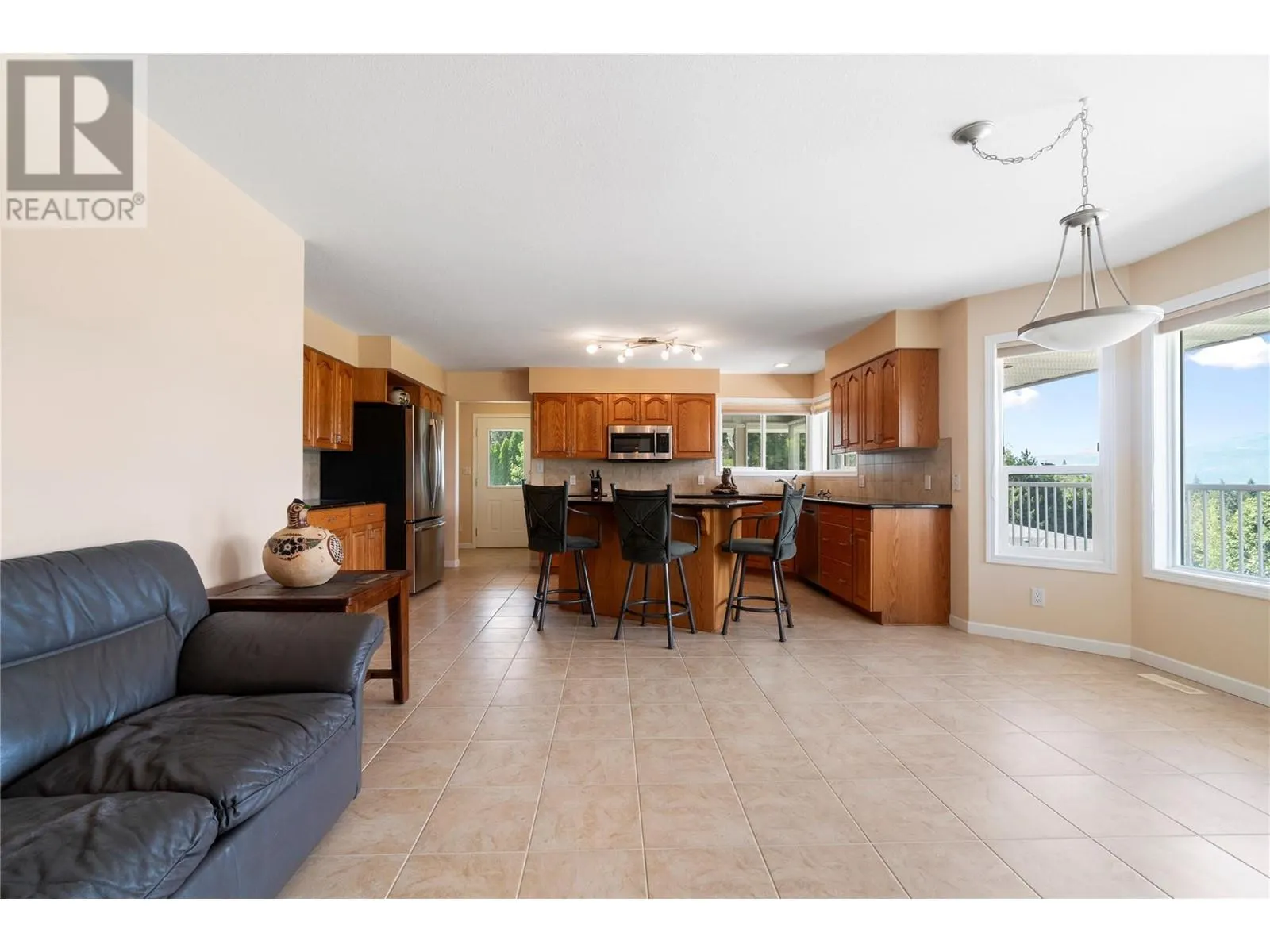 2143 Pleasant Dale Road W