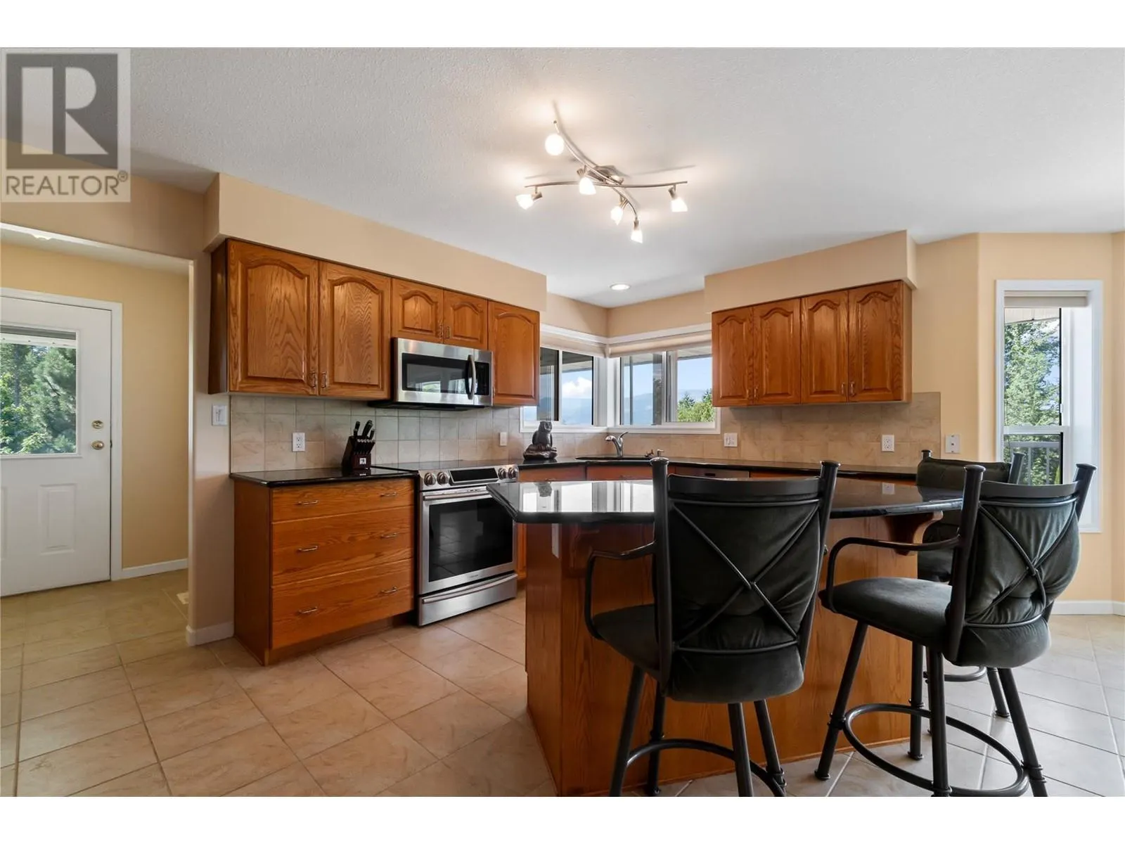 2143 Pleasant Dale Road W