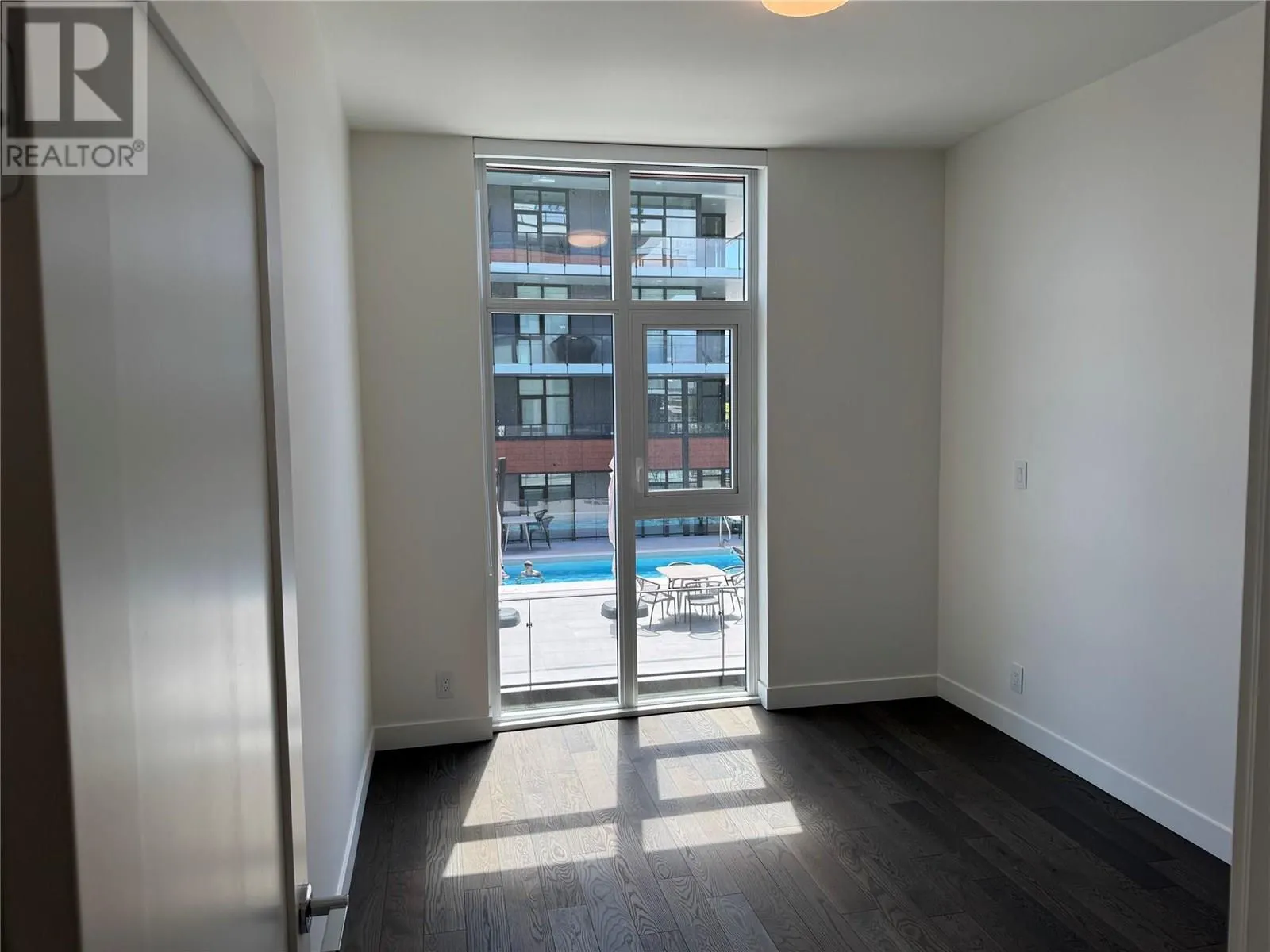 3389 Lakeshore Road Unit# 314