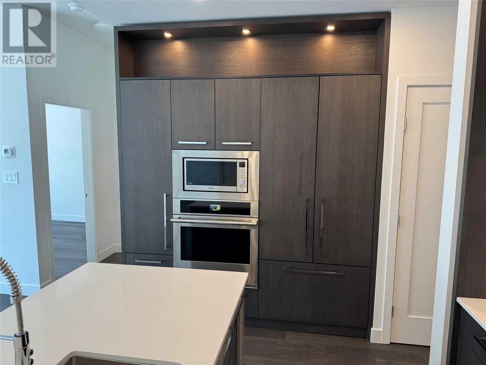 3389 Lakeshore Road Unit# 314