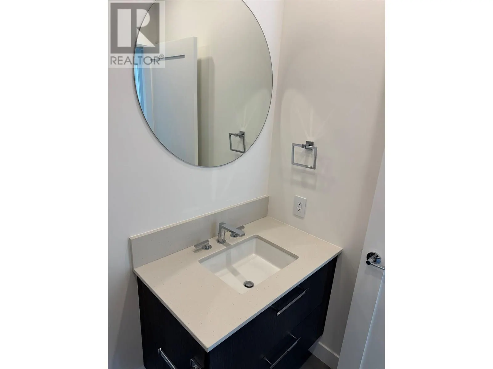 3389 Lakeshore Road Unit# 314
