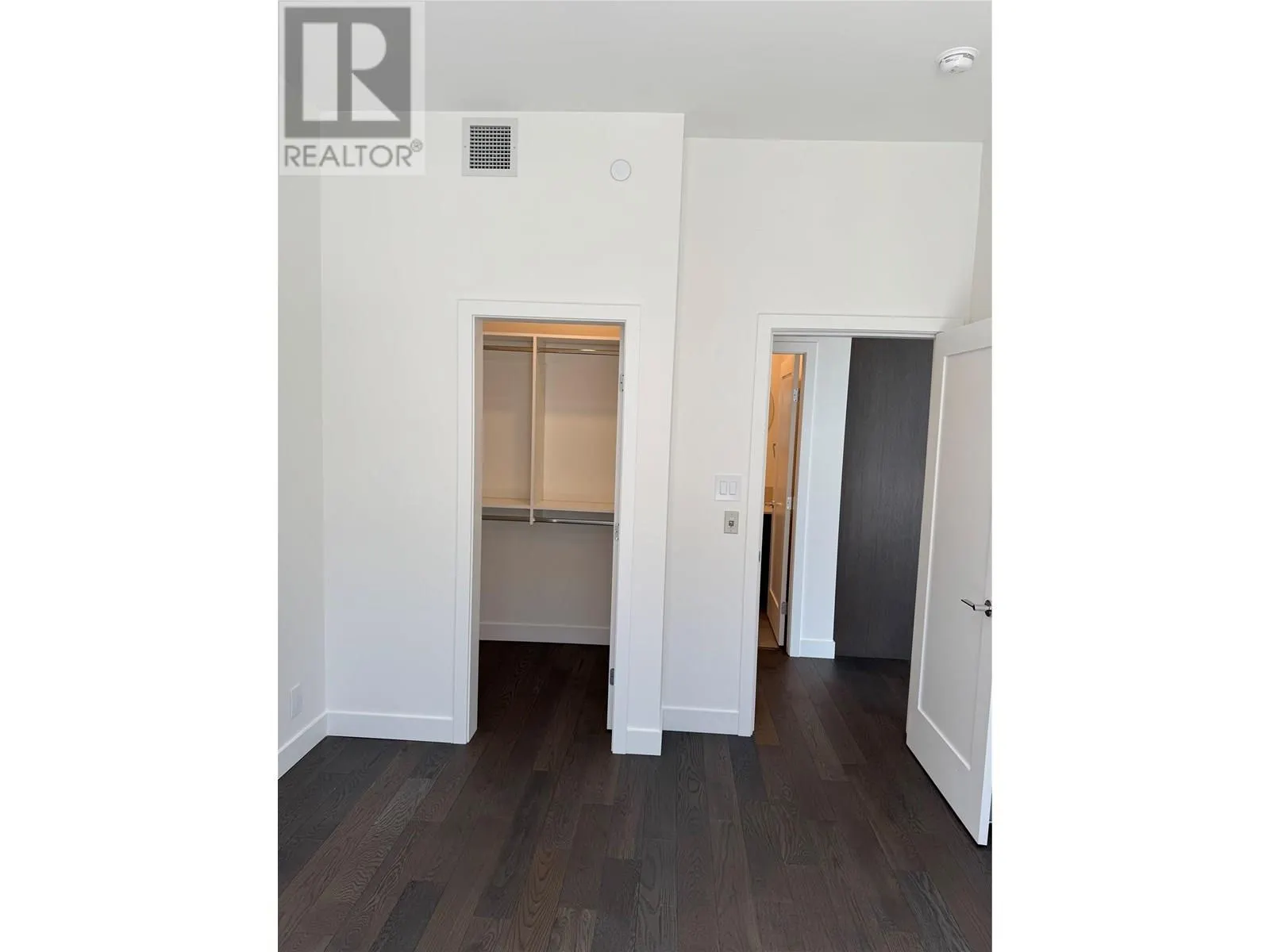 3389 Lakeshore Road Unit# 314