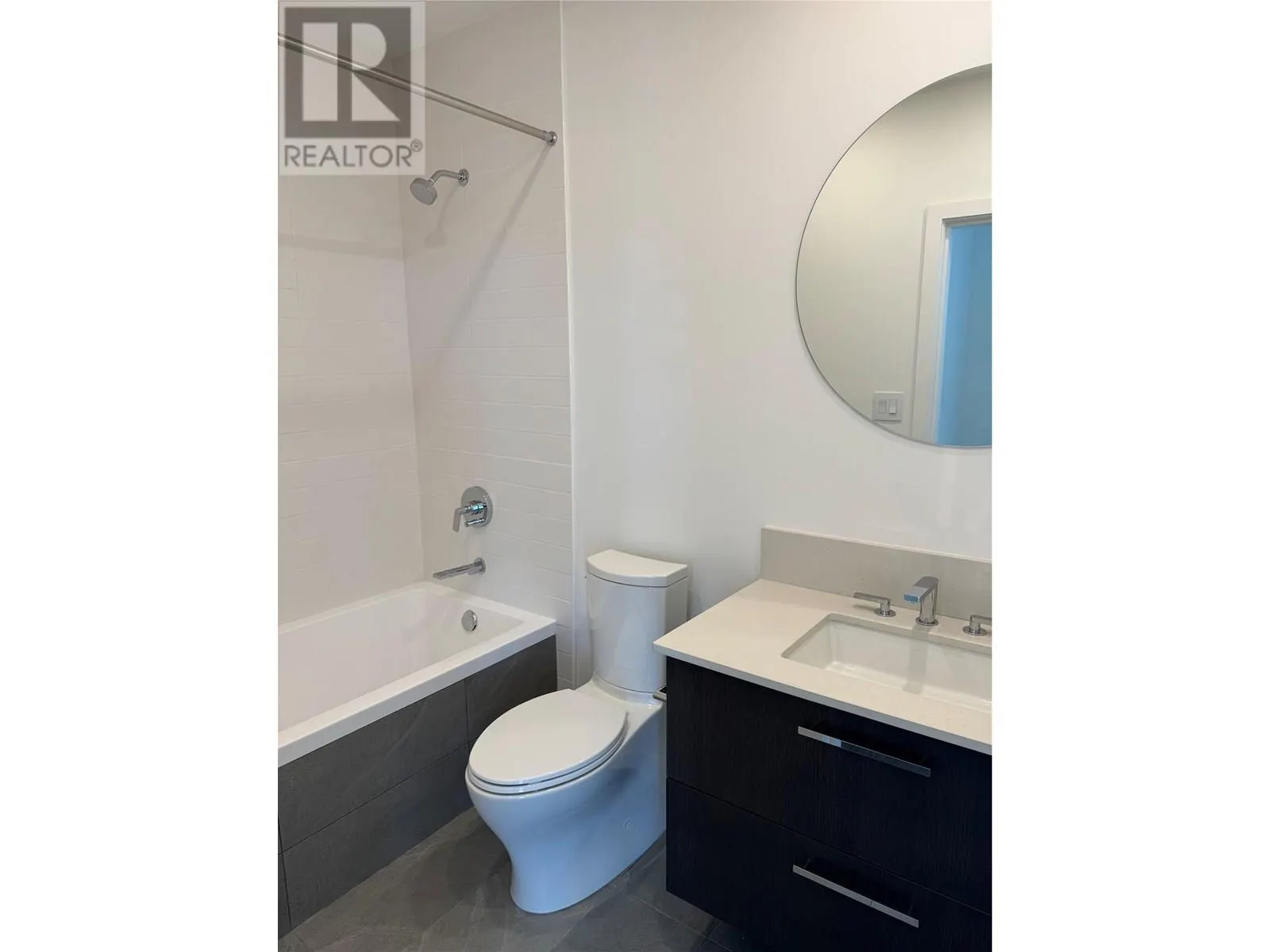 3389 Lakeshore Road Unit# 314