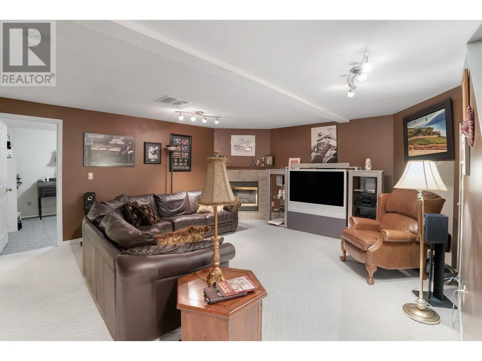 1530 Kelglen Crescent Unit# 21