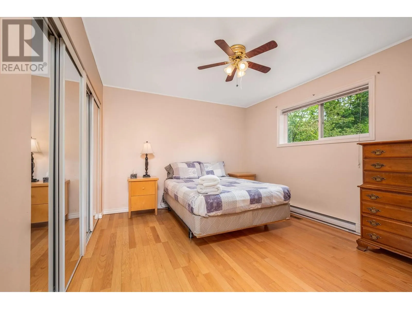 2612 Lakeshore Road
