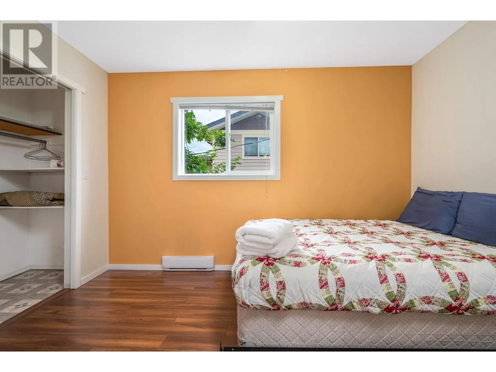 2612 Lakeshore Road