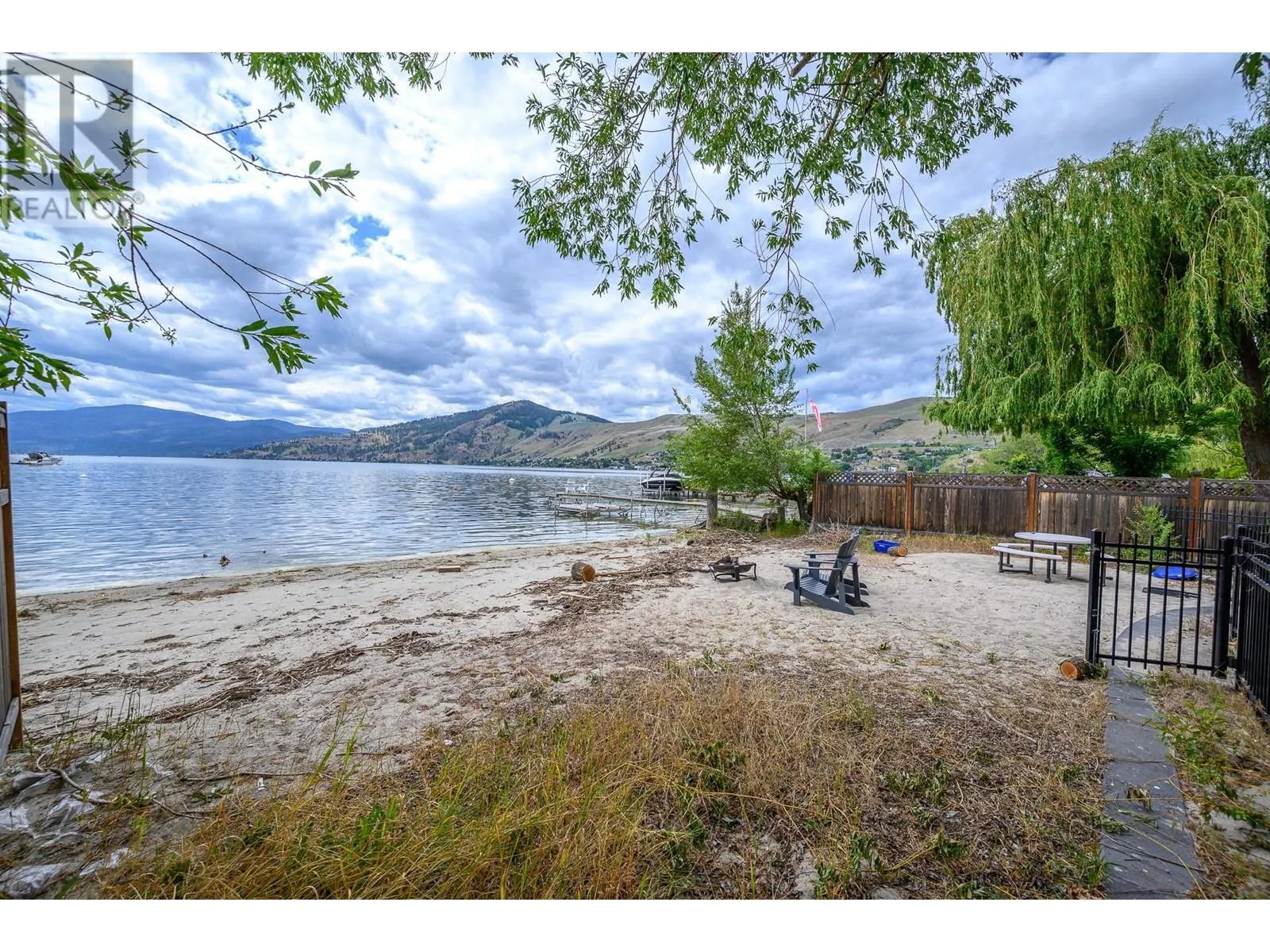 2612 Lakeshore Road