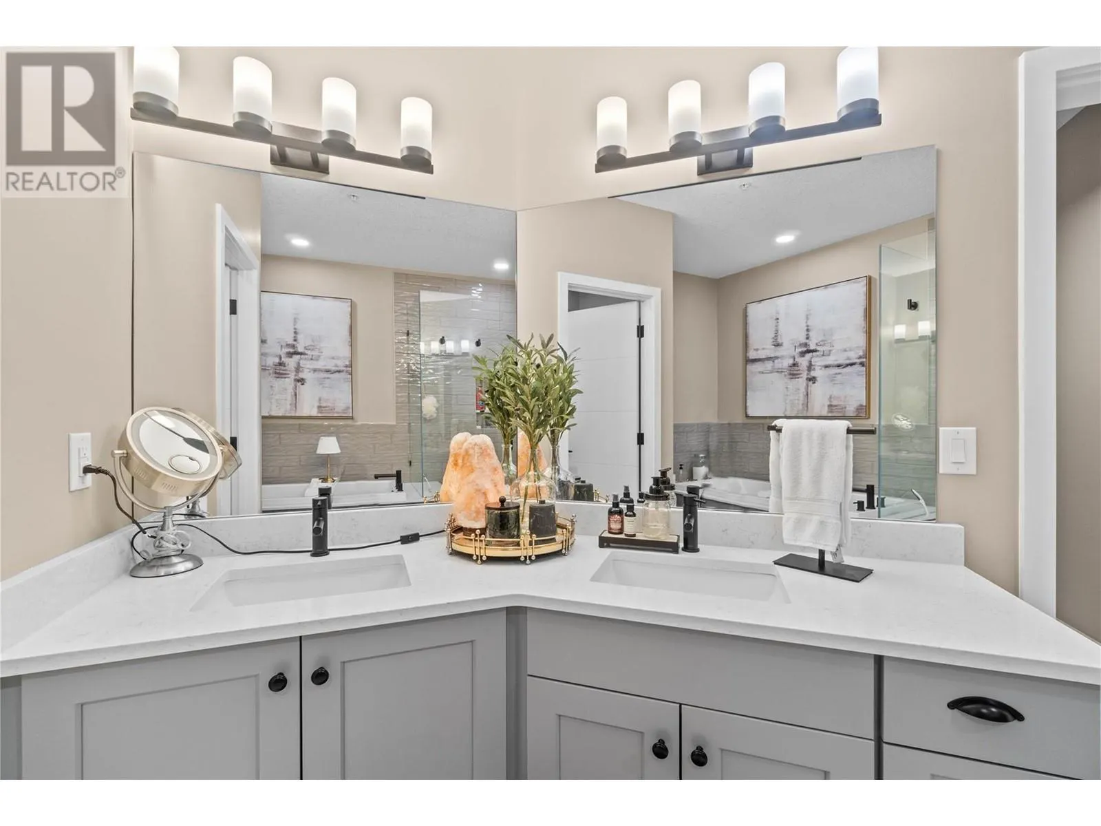 529 Truswell Road Unit# 301