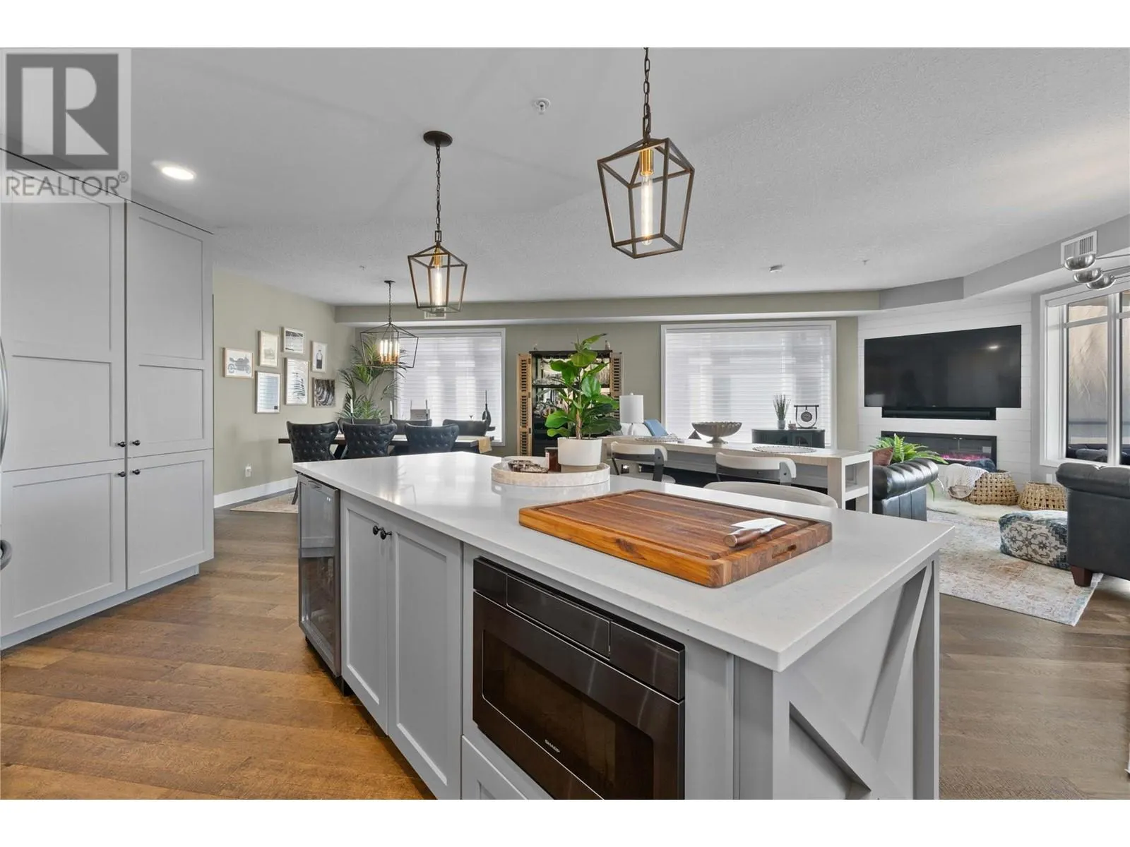 529 Truswell Road Unit# 301