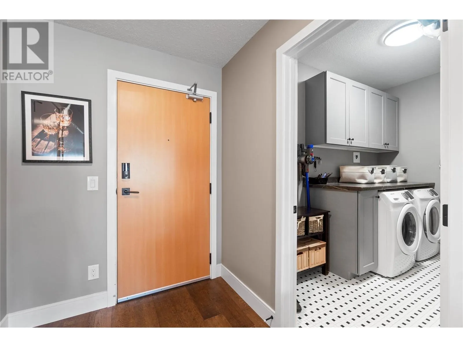 529 Truswell Road Unit# 301