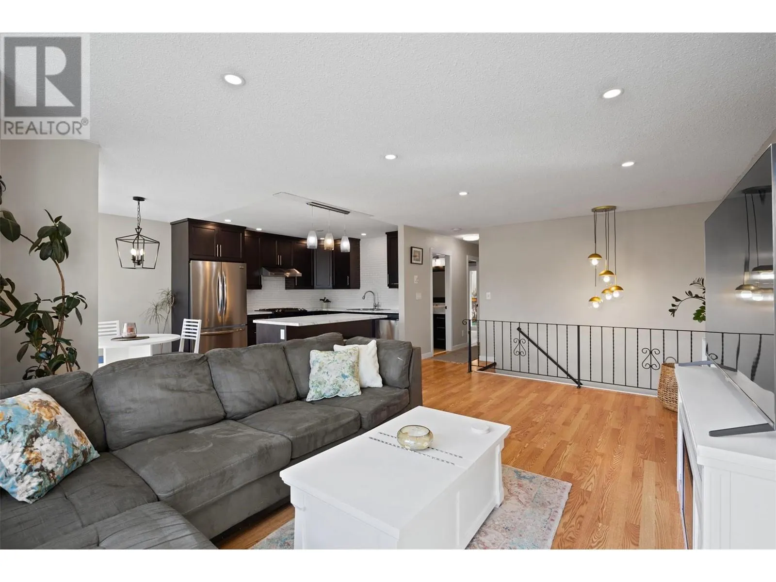357 WADDINGTON Drive