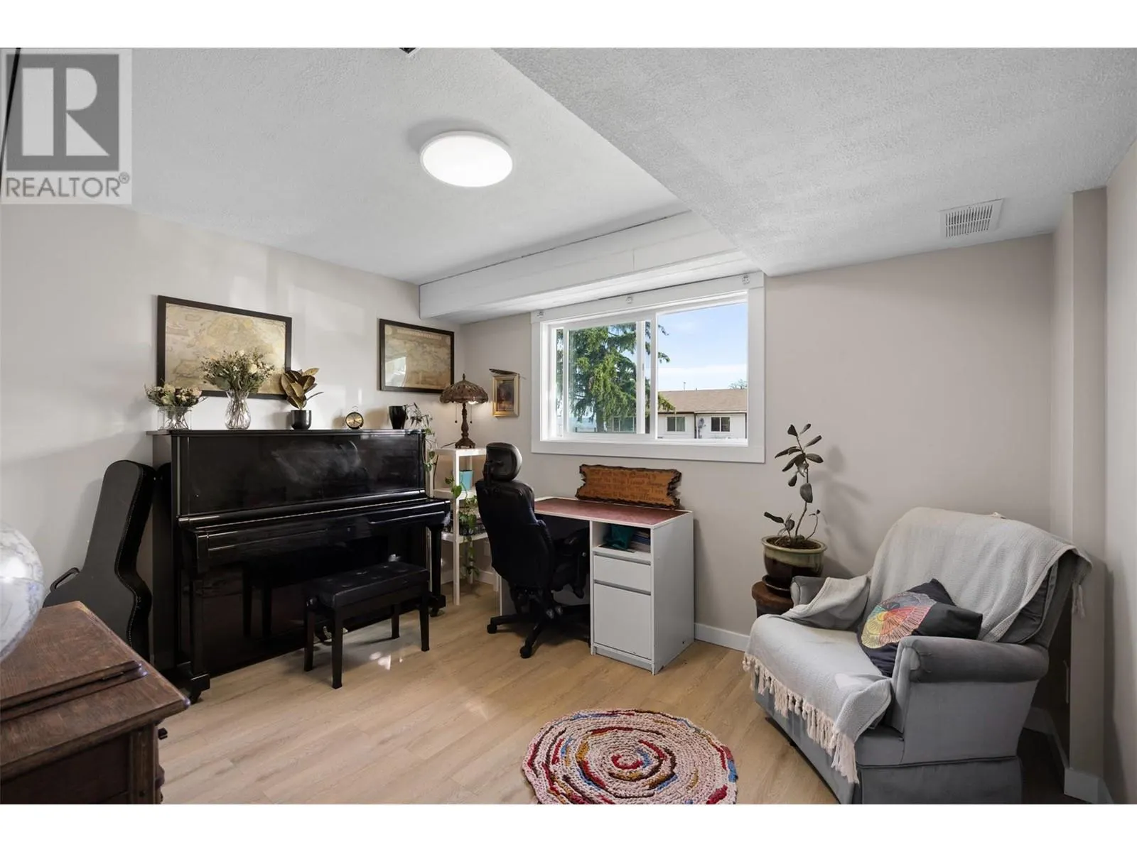 357 WADDINGTON Drive
