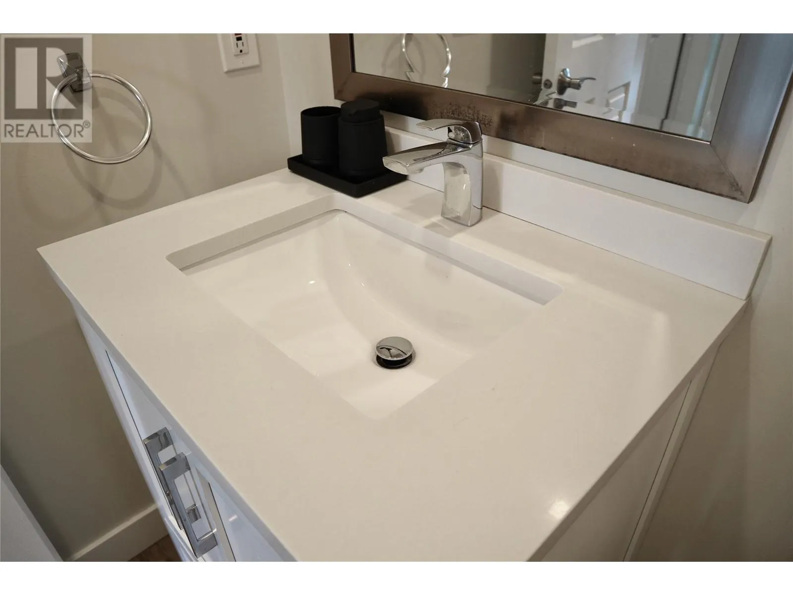 5981 Snow Pines Crescent Unit# 117C