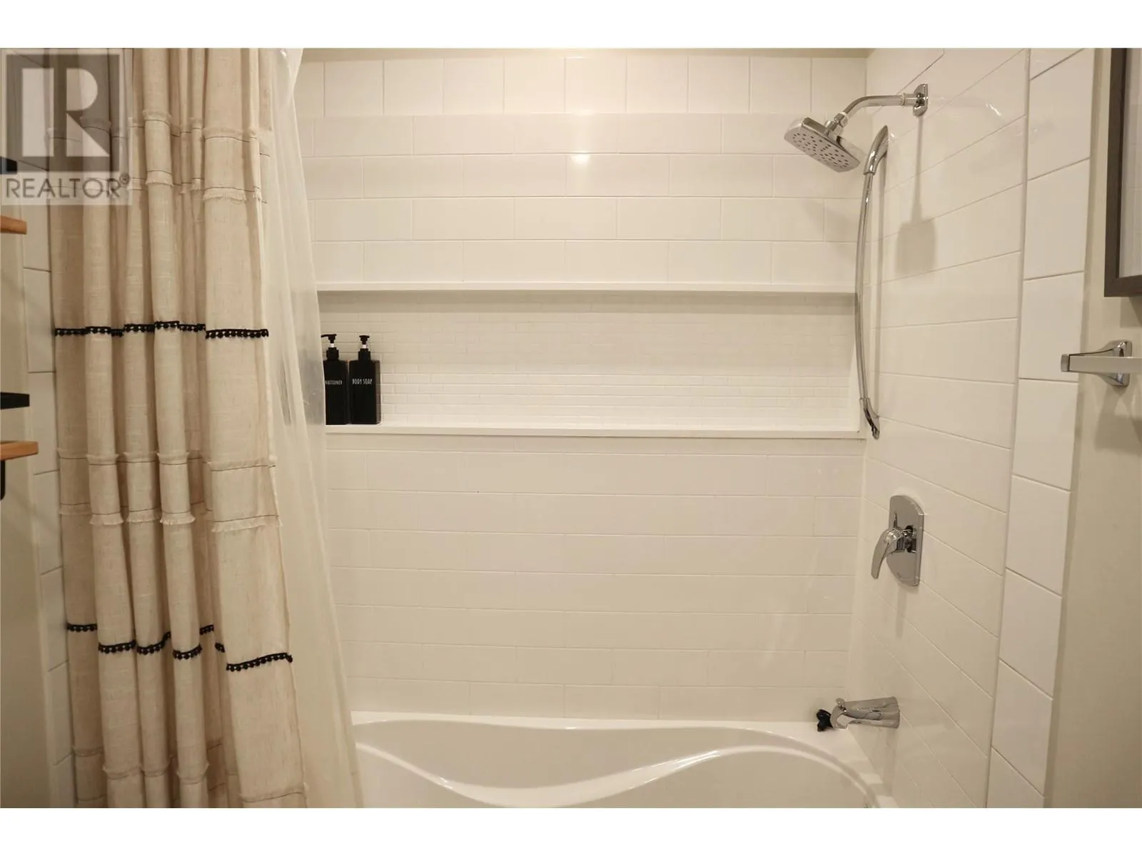 5981 Snow Pines Crescent Unit# 117C