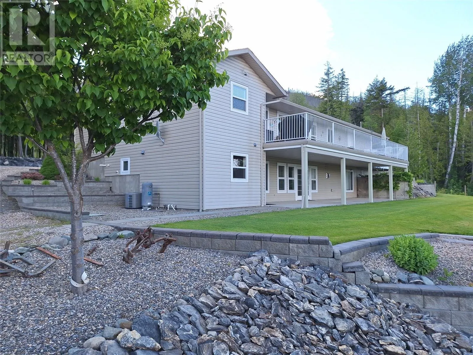 1406 Huckleberry Drive