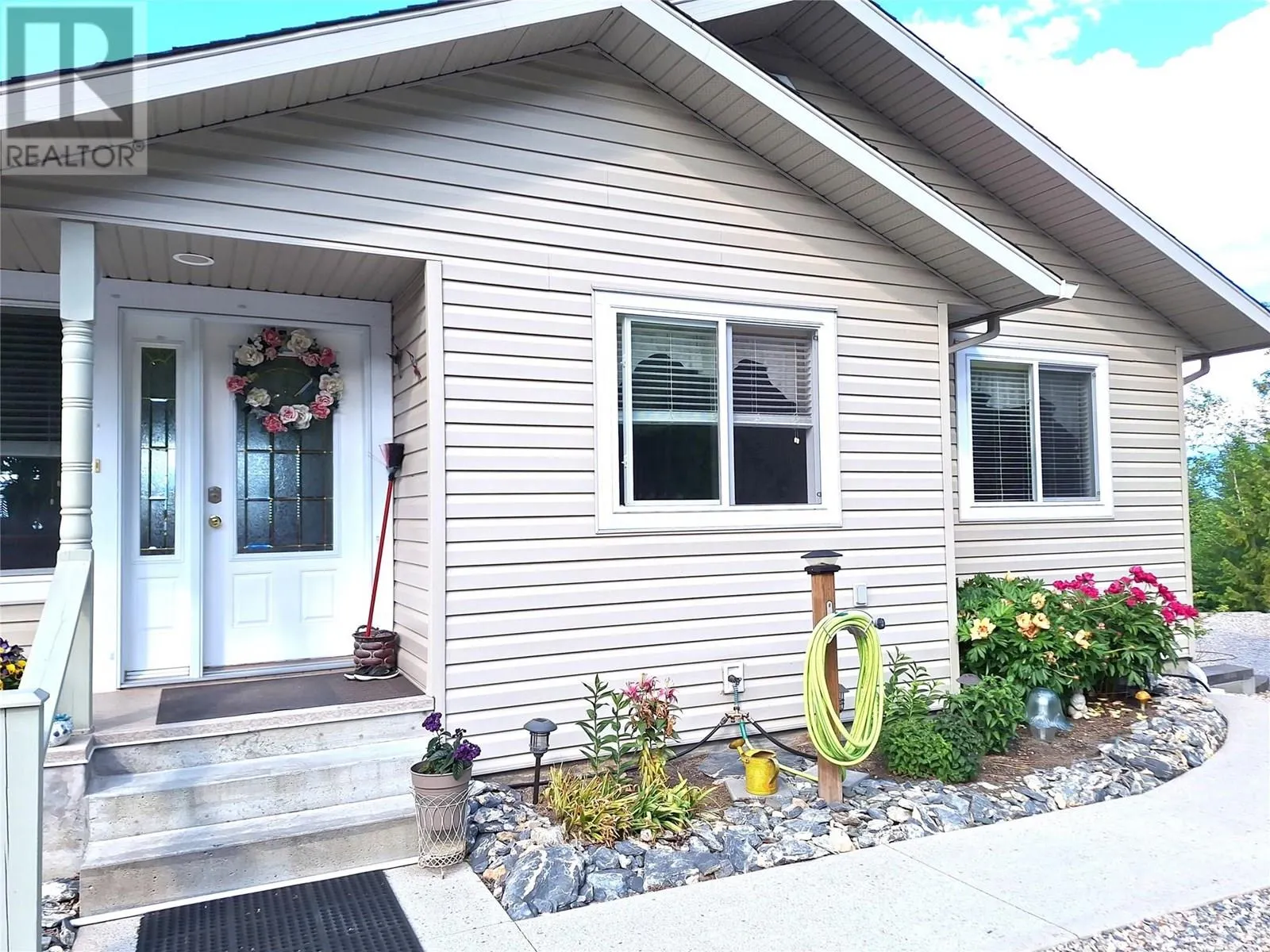 1406 Huckleberry Drive