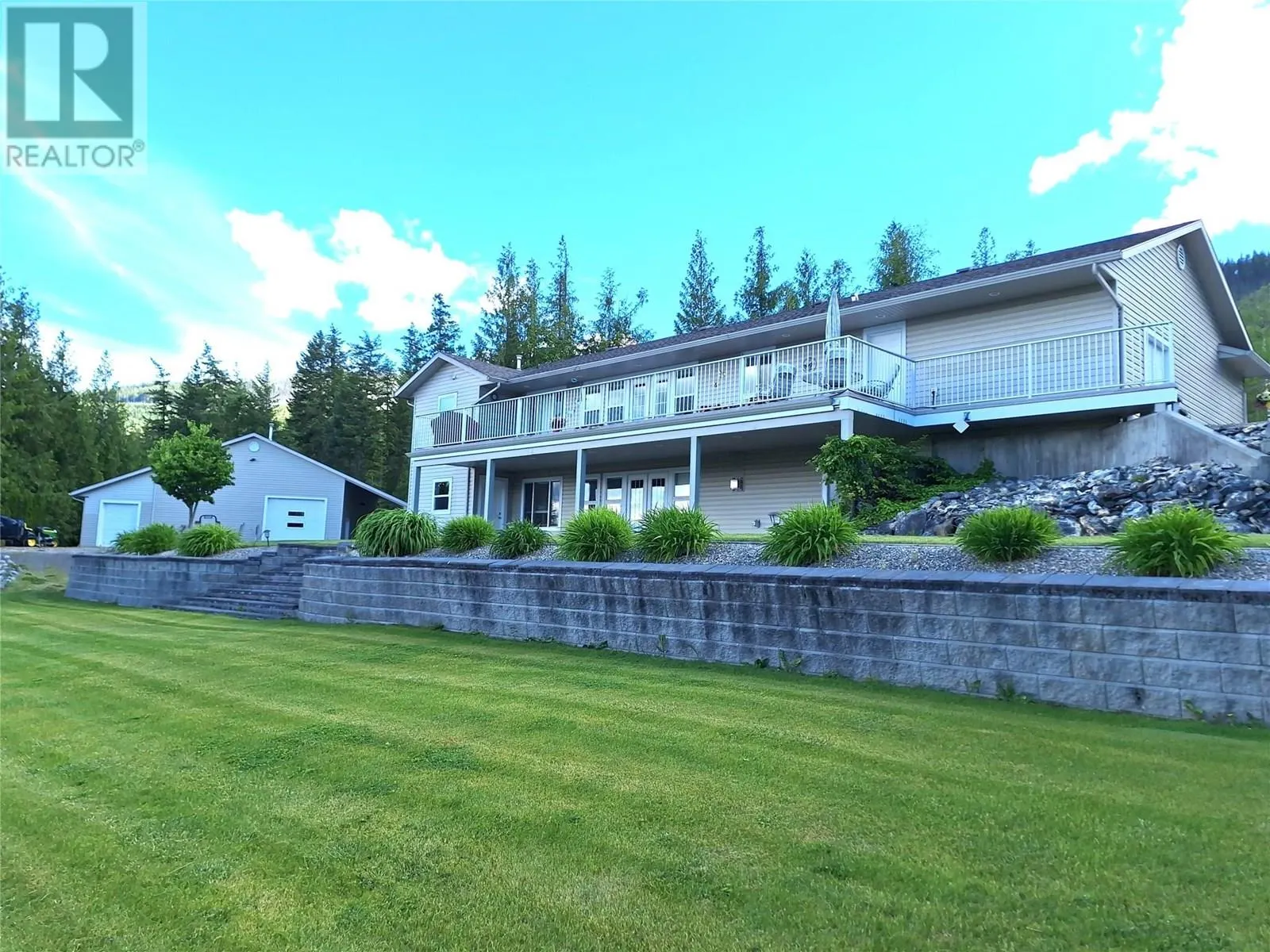 1406 Huckleberry Drive