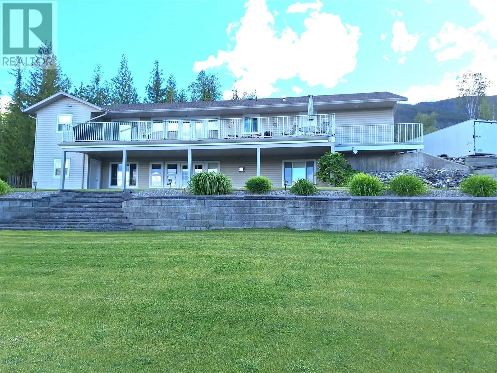 1406 Huckleberry Drive
