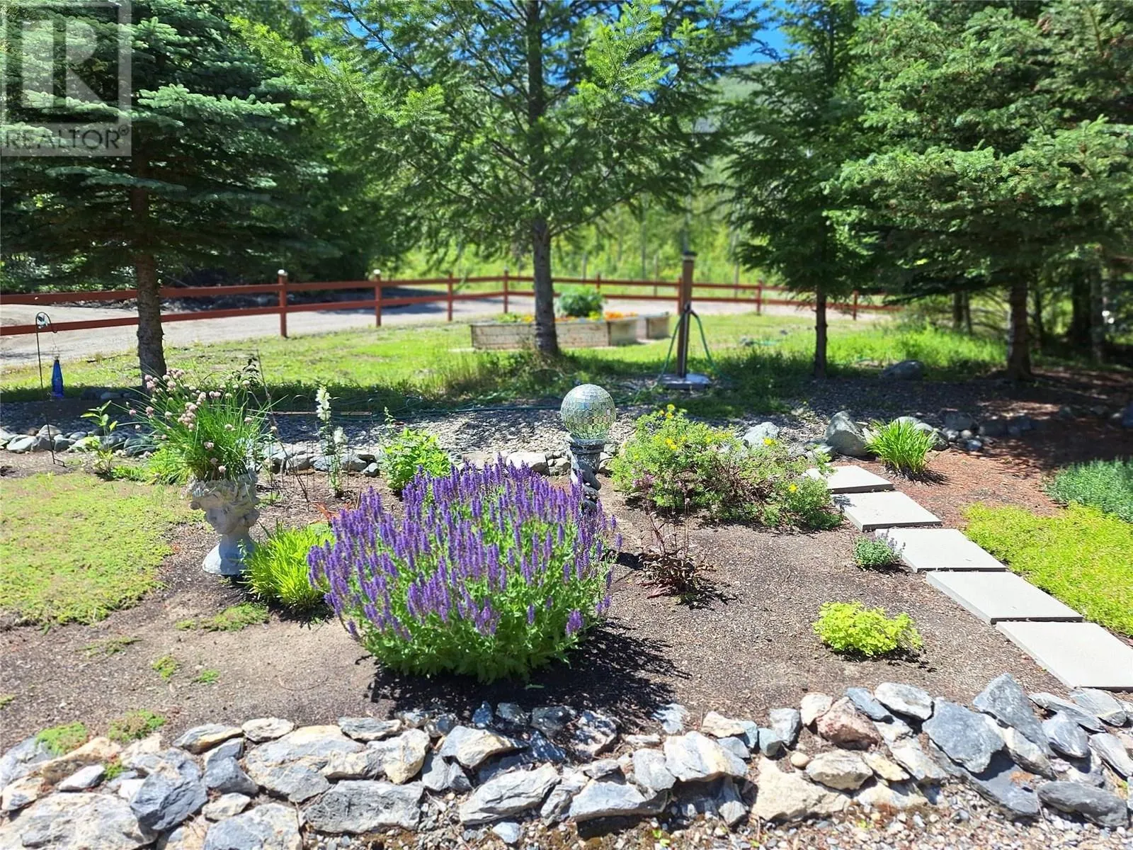 1406 Huckleberry Drive