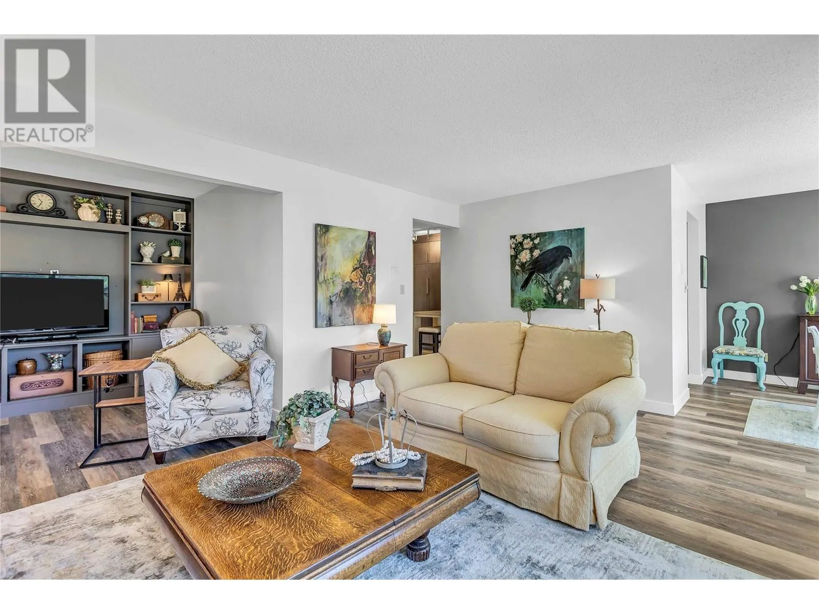 1056 Bernard Avenue Unit# 216