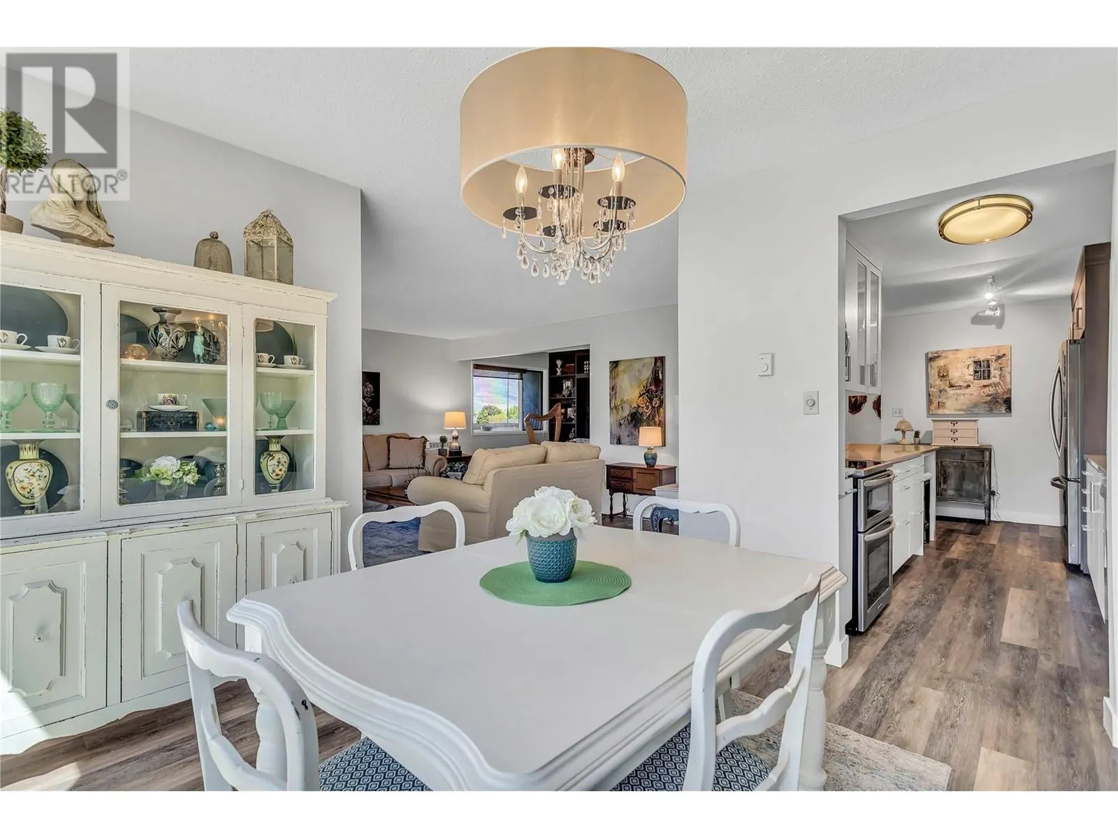 1056 Bernard Avenue Unit# 216
