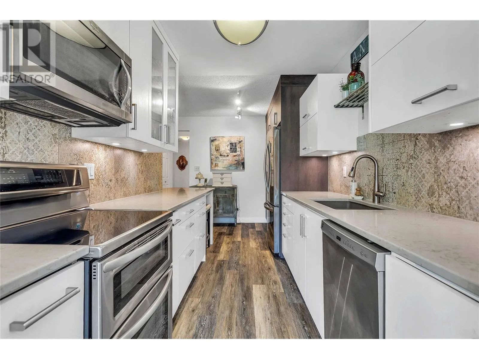 1056 Bernard Avenue Unit# 216