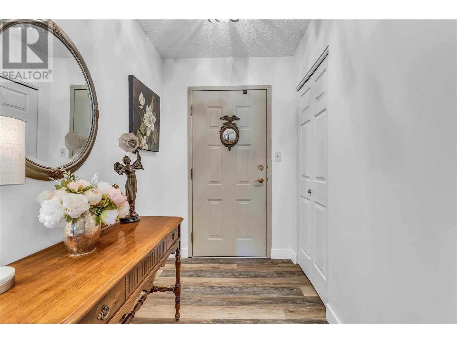 1056 Bernard Avenue Unit# 216