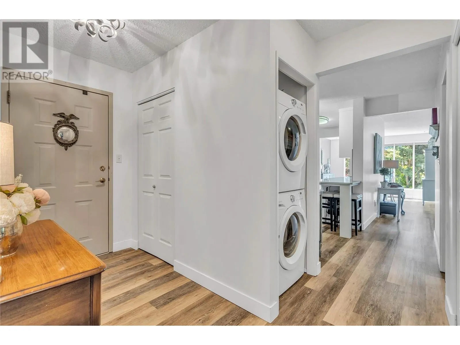 1056 Bernard Avenue Unit# 216