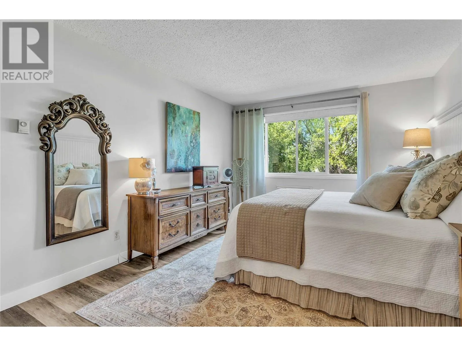 1056 Bernard Avenue Unit# 216