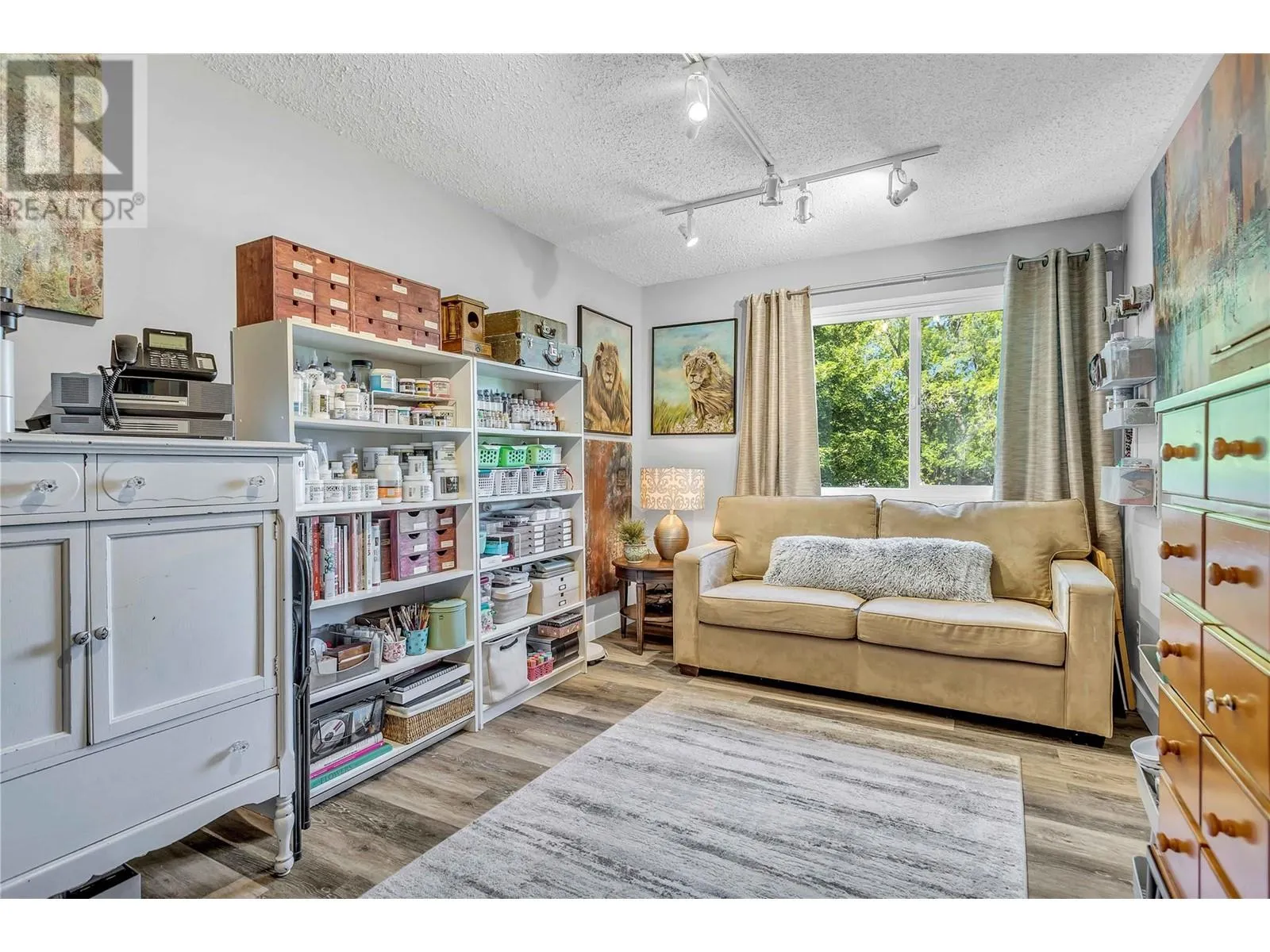 1056 Bernard Avenue Unit# 216