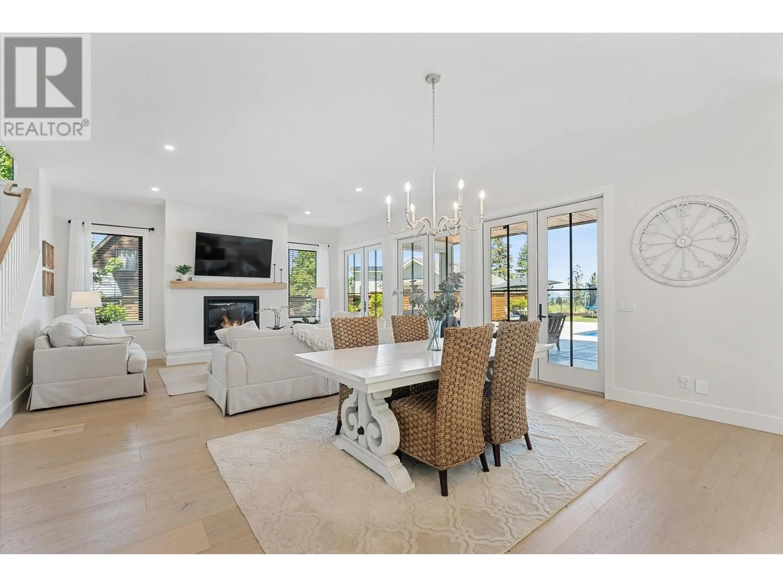 1180 Mission Ridge Road