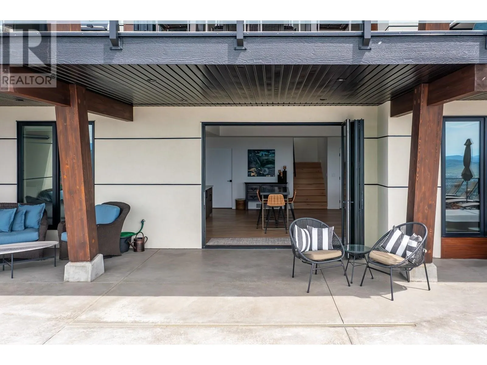 632 Hart Place